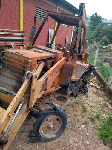 Retroescavadeira Case