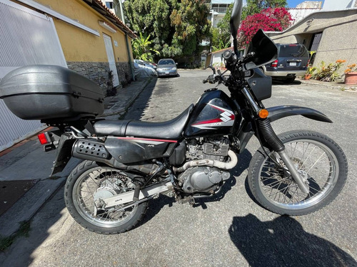Imagen 2 de 7 de Moto Suzuki Dr 200, Doble Propósito, Perfecta Para La Ciudad