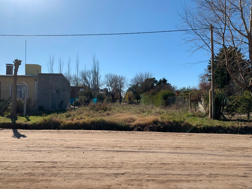 Venta De Terreno En Barrio Real, Junín.
