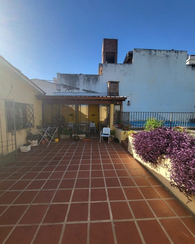 Imagen 2 de 18 de Parque Capital, Casa En Venta Con Pileta Mas Departamento.