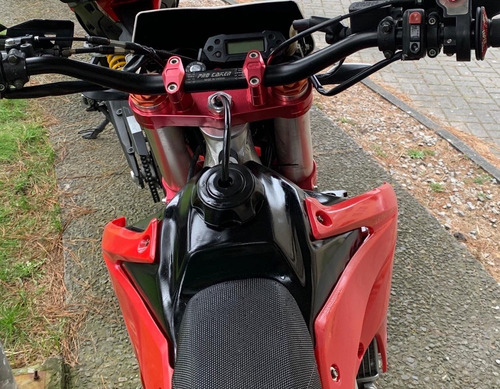 Moto Enduro 450cc.