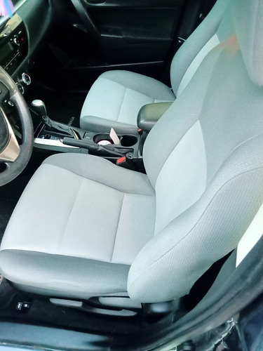 Toyota Corolla 1.8 Base L4 At