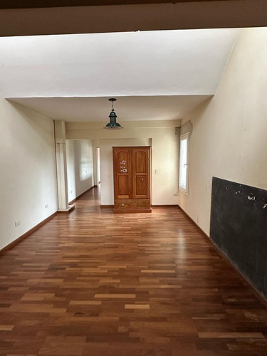 Casa Sobre Av T Edison 846