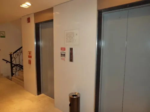 Oficina En Arriendo En El Chico. Cod A1002029