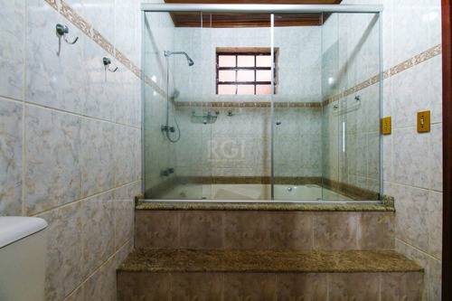 Casa Em Porto Alegre Com 3 Dormitórios - Ot7083