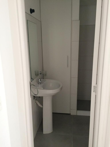 Imagen 12 de 14 de Dueño Vende. Apto 2 Dormitorios Av. Libertador, Con Renta.