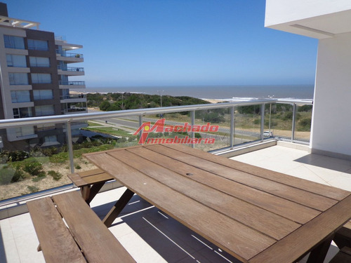 Imagen 8 de 25 de Apartamento En Venta Y Venta, Rincon Del Indio 2 Dormitorios, Con Parrillero Propio
