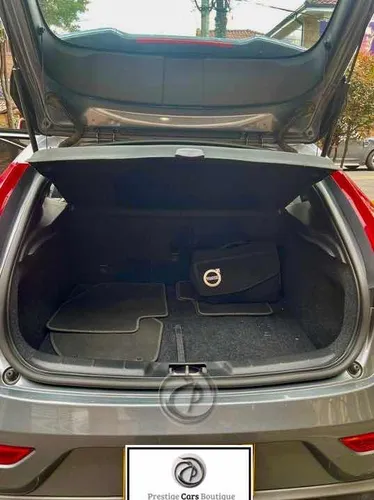 Volvo V40 2.0 T4 Drive-e R-design