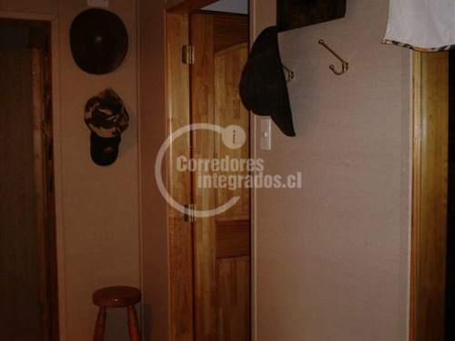 Casa En Venta De 5 Dorm. En Pucón