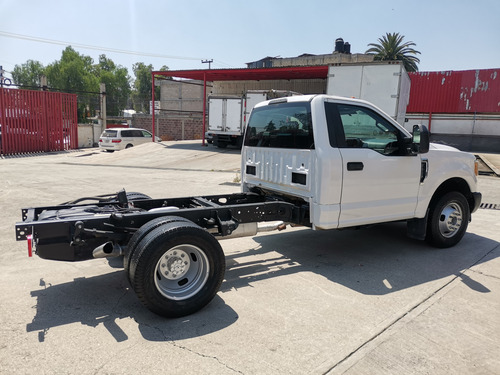 Ford F-350 6.3l Xl 6.2 Mt