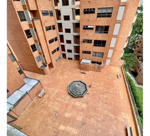 Apartamento Para La Venta En Medellín Poblado