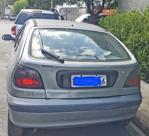Renault Megane 2.0 B