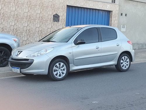 Peugeot 207 1.4 Xr Flex 5p