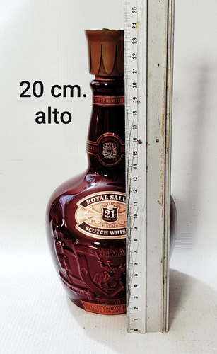 Botella Porcelana Scotch Whisky Chivas,20 Cm. Tapa Acomodo.