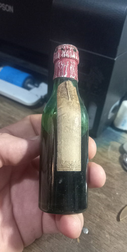 Botellita Antigua Miniatura Vermouth Henzi 40cm3 (Usado)