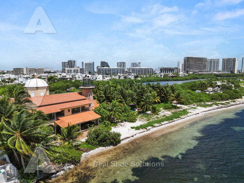 Casa En Venta, Lujo En Ocean Front, 7 Recámaras, 2 Piscinas, Zona Hotelera, Cancún