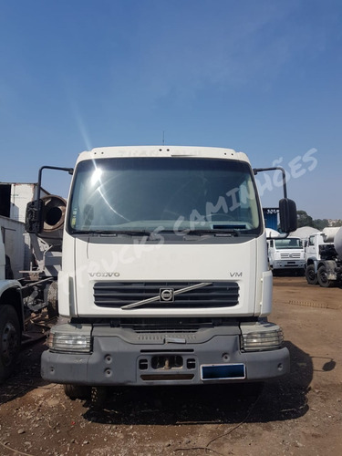 Volvo Vm 260 6x4 Betoneira Liebherr 2011