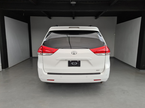 Imagen 9 de 15 de Toyota Sienna 2014 3.5 Xle Piel At