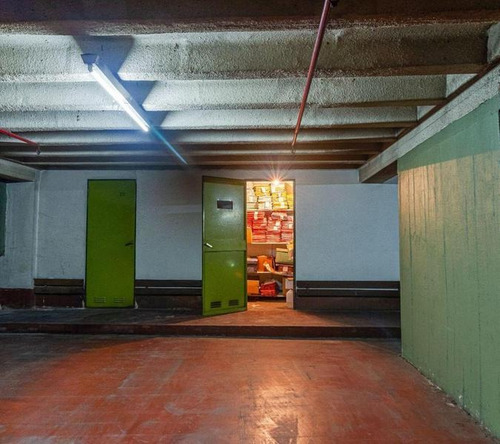 Imagen 8 de 14 de Venta Cochera Grande Cubierta - Edificio Categoría - Seguridad 24 Hs - Retiro