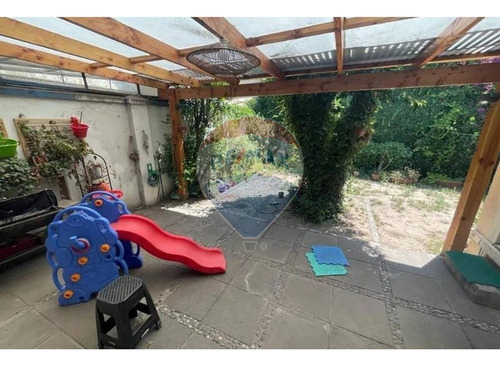 Casa En Venta Ñuñoa 4d+2b+est+bod, Barrio Italia
