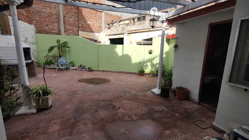 Casa Con Local En Venta