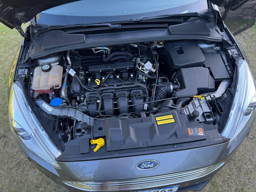 Ford Focus III 2.0 Sedan Titanium At6
