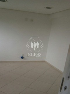 Sala Comercial Para Locação No Edificio Jatobas, Centro, Jundiaí/sp. 3 Salas Com Repartição Interna Por Drywall, Podendo Ser Retirada, Copa Com Pia E Gabinete, 2 Banheiros, Prepara - Sa00335 - 681221