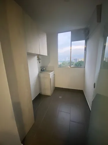 Apartamento En Los Colores - Medellín, ¡excelentes Acabados!