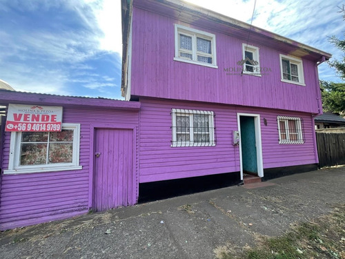 Casa En Venta De 5 Dorm. En Curacautín Calle Tarapacá