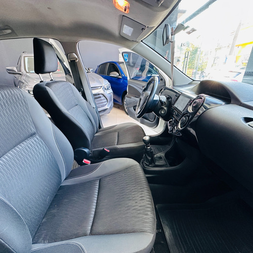 Toyota Etios 1.5 XLS 6M/T