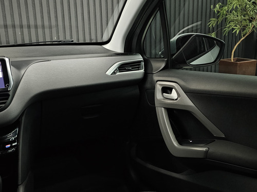 Peugeot 208 1.6 ALLURE 16V FLEX 4P AUTOMÁTICO