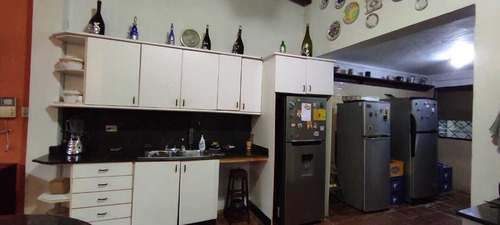 Imagen 8 de 14 de Casa En Venta Urbanización Colinas De Guataparo
