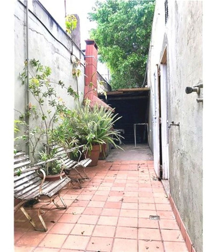 Imagen 9 de 25 de Dos Casas Multifamiliar La Tablada Bolivar Al 4500