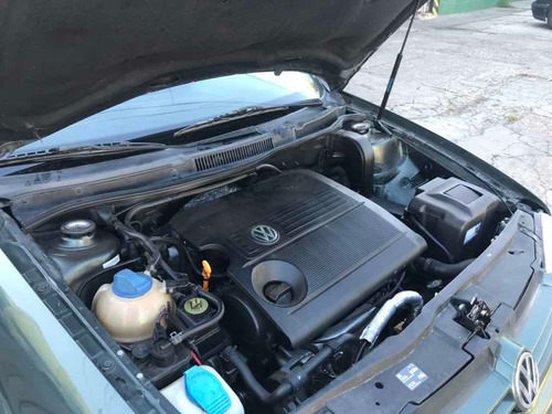 Volkswagen Golf 1.6 Comfortline 2004