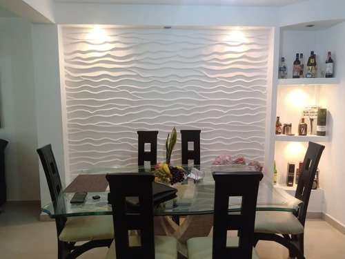 Ligia Guardia Vende Town House En Conj. Res. Las Trinitarias, San Diego. Plth-254