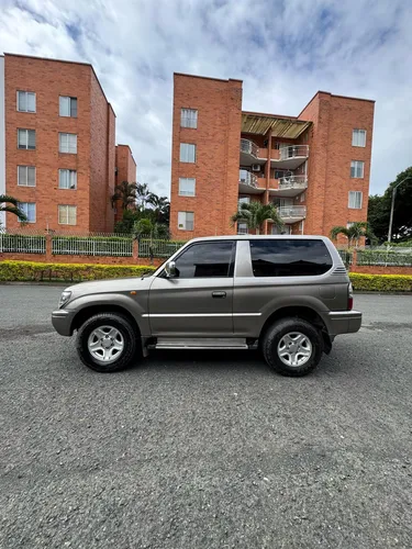 Toyota Prado 2.7 Sumo