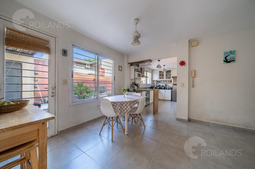 Venta Casa 6 Ambientes Con Pileta, Quincho Y Cochera En Olivos, Acepta Permuta