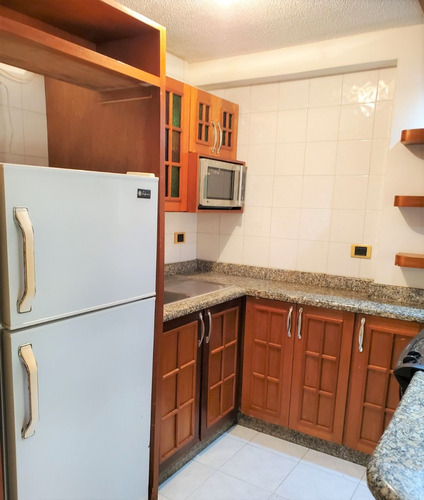 Apartamento Vacacional En Isla Margarita Con Terraza De Planta Baja En Playa El Angel