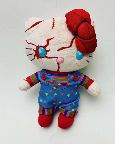 Exclusivo Peluche Hello Kitty Chucky