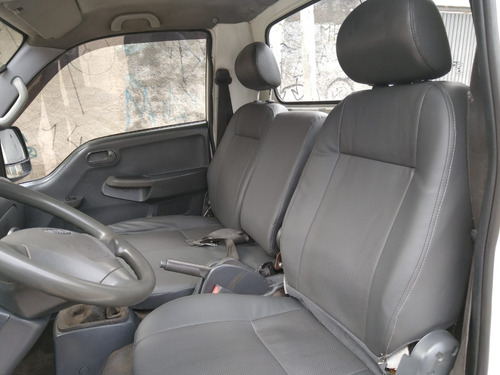 Kia Bongo 2500 K - 2011