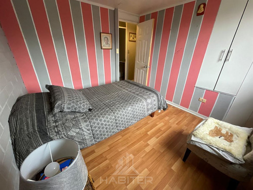 Casa En Venta De 4 Dorm. En Curicó