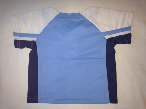 Imagen 2 de 3 de Única Remera Nike De Baseball Marca Nike Talle 12m