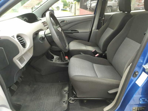 Toyota Etios 1.5 Xs Sedan 16v Mec