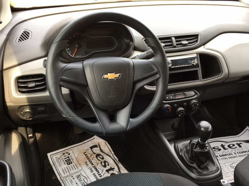 Imagem 10 de 14 de Chevrolet Onix Joy 1.0 8v Flex