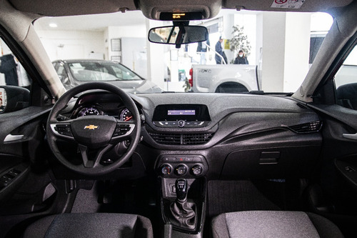 Imagen 2 de 17 de Chevrolet Onix Joy 1.4 Mt