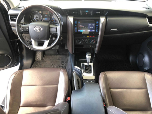 Imagem 8 de 13 de Toyota Hilux Sw4 2.7 Sr 4x2 16v Flex 4p Automático