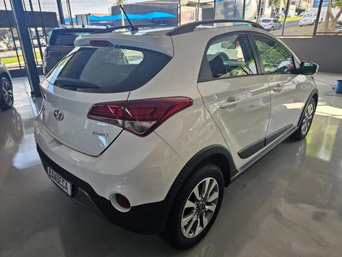 Hyundai HB20X 1.6 16V STYLE FLEX 4P AUTOMÁTICO