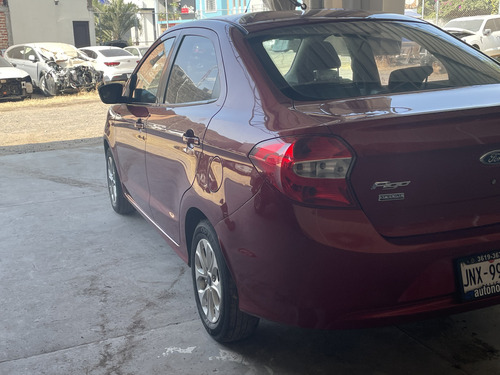 Ford Figo 1.5 Titanium Sedan At