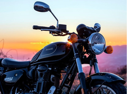 Imagen 5 de 23 de Benelli Imperiale 400