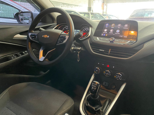 Chevrolet Onix plus 1.0 Lt Turbo 4p